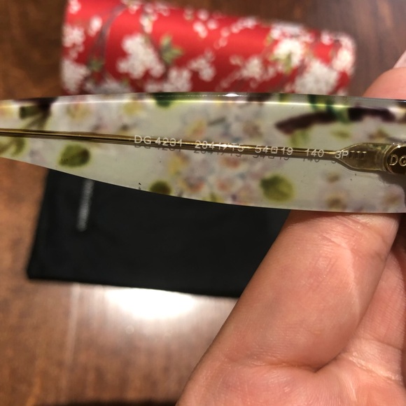 Dolce & Gabbana Sunglasses - Picture 4 of 5